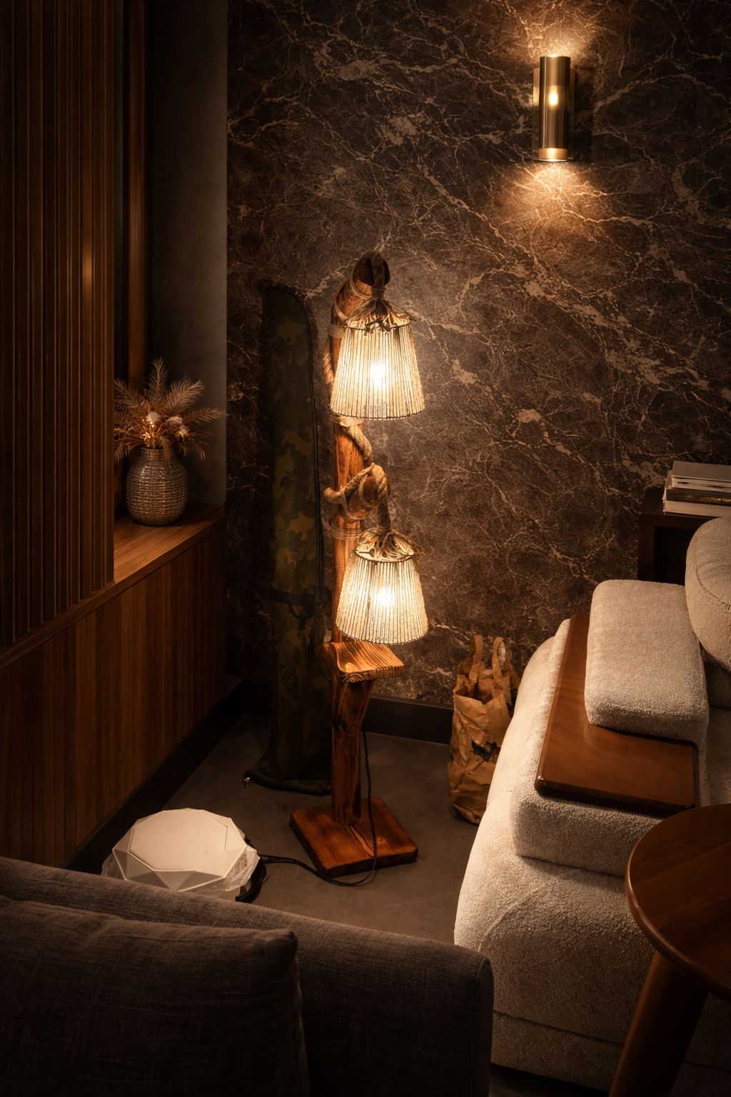 El Yapımı Rustik Lambader – Dekoratif Salon Aydınlatması