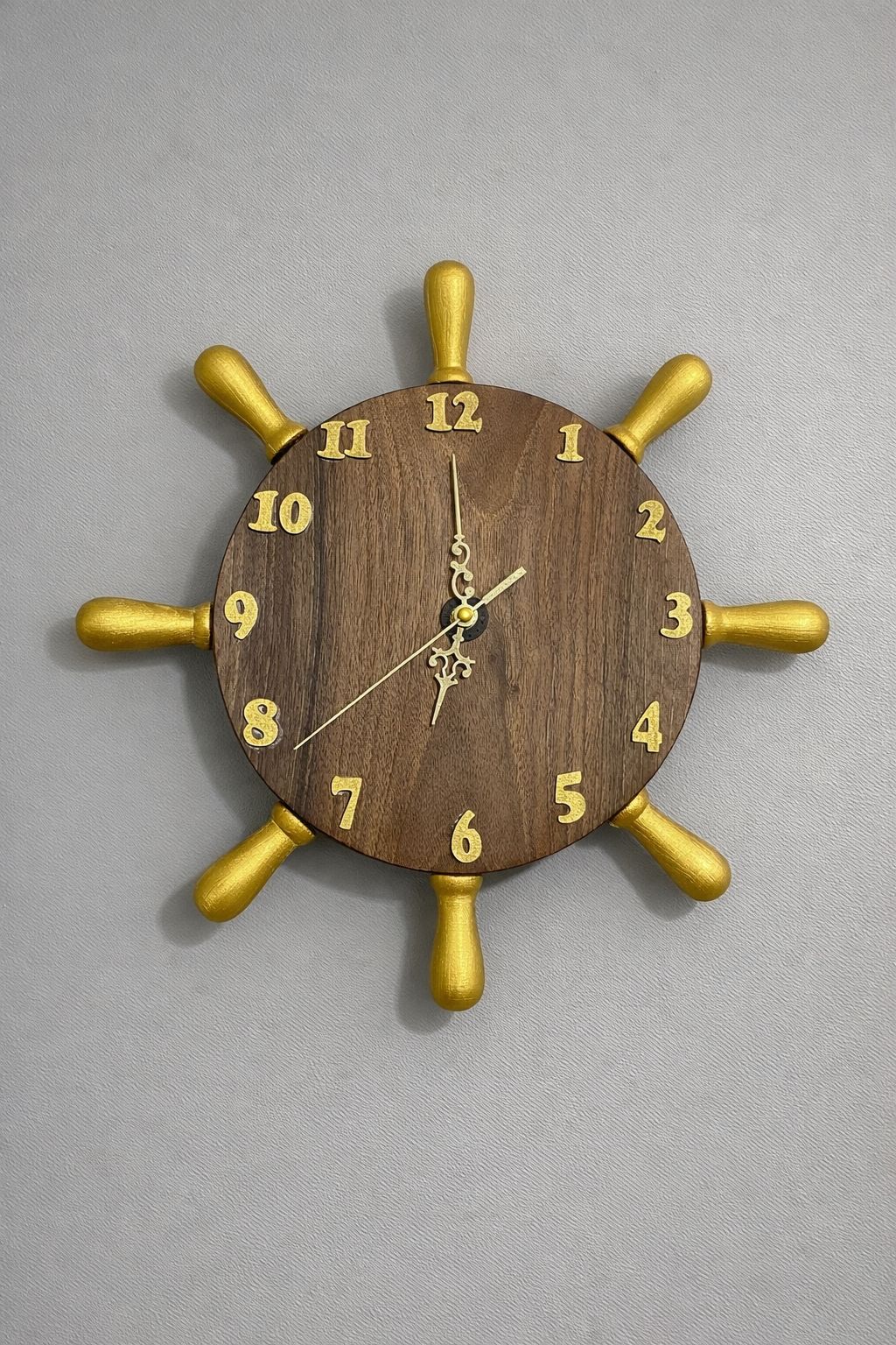 El Yapımı Ahşap Gemi Dümeni Duvar Saati – Dekoratif Nautical Tasarım